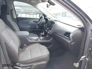2018 Chevrolet Traverse LT Cloth with VIN 1GNERGKW4JJ273922, listed as a IAAI auction lot 41375610 with 92,250 mi miles. Bid and sale history available at carsss.com. Image 5.