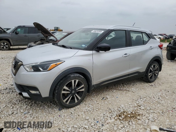 2020 Nissan Kicks SR z VIN 3N1CP5DV1LL536123, wystawiony jako Copart lot #50625385 z przebiegiem 53 992 mil mil oraz Czysty tytuł • Clean title. Historia ofert i sprzedaży dostępna na DreamBid. Obrazek 1.