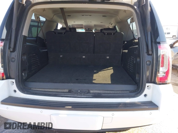 2019 GMC Yukon XL SLT with VIN 1GKS1GKC0KR330715, listed as a IAAI auction lot 41758626 with 134,641 mi miles. Bid and sale history available at carsss.com. Image 8.