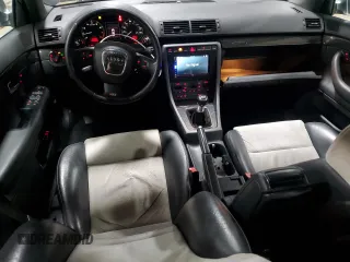 2007 Audi S4 z VIN WAUGL78EX7A237031, wystawiony jako Copart lot #52225755 z przebiegiem 117 290 mil mil oraz Szkody całkowita. Historia ofert i sprzedaży dostępna na DreamBid. Obrazek 8.
