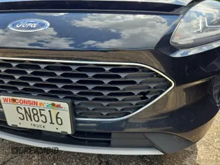 2021 Ford Escape SE with VIN 1FMCU9G6XMUA48017, listed as a IAAI auction lot 42786318 with 107,770 mi miles and . Bid and sale history available at DreamBid. Image 3.