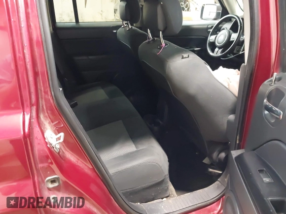 2017 Jeep Patriot High Altitude with VIN 1C4NJRFB1HD159078, listed as a IAAI auction lot 41998941 with 102,194 mi miles. Bid and sale history available at carsss.com. Image 8.