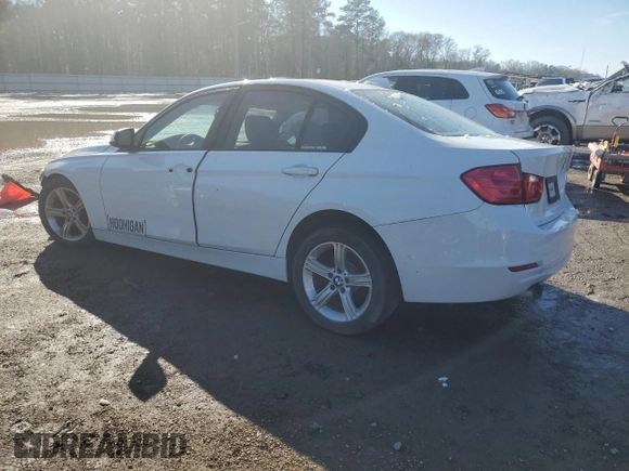 2012 BMW 3 Series 328i with VIN WBA3A5G53CNP16856, listed as a Copart auction lot 89186385 with 119,053 mi miles and Clean Title. Bid and sale history available at carsss.com. Image 2.