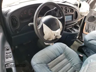 1997 Ford Econoline Commercial with VIN 1FDEE14L8VHB55692, listed as a Copart auction lot 77627564 with 124,927 mi miles and Salvage Title. Bid and sale history available at carsss.com. Image 8.