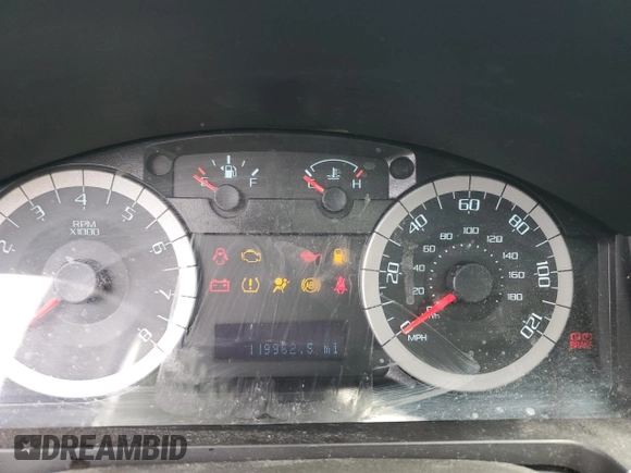 2011 Ford Escape XLT z VIN 1FMCU9D7XBKA96400, wystawiony jako Copart lot #53159585 z przebiegiem 119 962 mil mil oraz Czysty tytuł • Clean title. Historia ofert i sprzedaży dostępna na DreamBid. Obrazek 9.