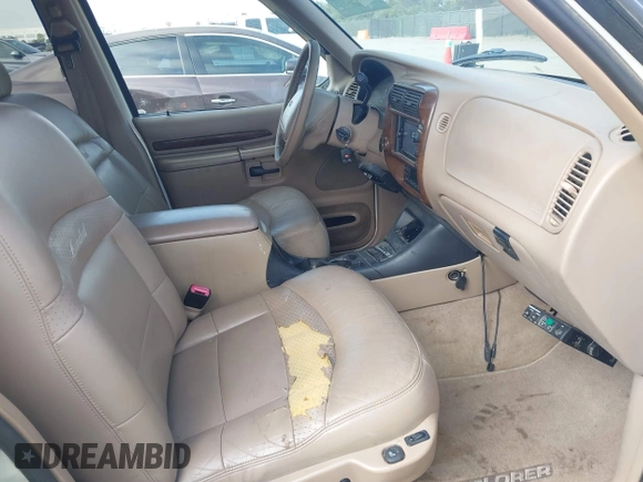 2001 Ford Explorer with VIN 1FMZU65P51ZA66654, listed as a IAAI auction lot 41867005 with 164,884 mi miles and . Bid and sale history available at DreamBid. Image 5.
