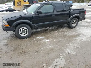 2003 Chevrolet S-10 LS with VIN 1GCDT13X43K179160, listed as a Copart auction lot 87751395 with 258,238 mi miles and Salvage Title. Bid and sale history available at carsss.com. Image 1.