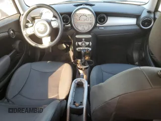 2008 MINI Hardtop with VIN WMWMF33558TT65502, listed as a Copart auction lot 88043725 with 117,241 mi miles and Salvage Title. Bid and sale history available at DreamBid. Image 8.
