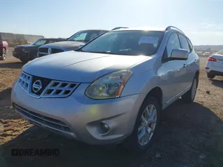 2011 Nissan Rogue SV with VIN JN8AS5MTXBW158169, listed as a IAAI auction lot 41746274 with 123,740 mi miles. Bid and sale history available at carsss.com. Image 2.