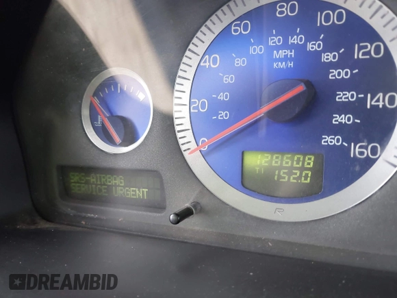 2004 Volvo S60 with VIN YV1RH59H542378132, listed as a IAAI auction lot 41919433 with 128,608 mi miles. Bid and sale history available at carsss.com. Image 15.