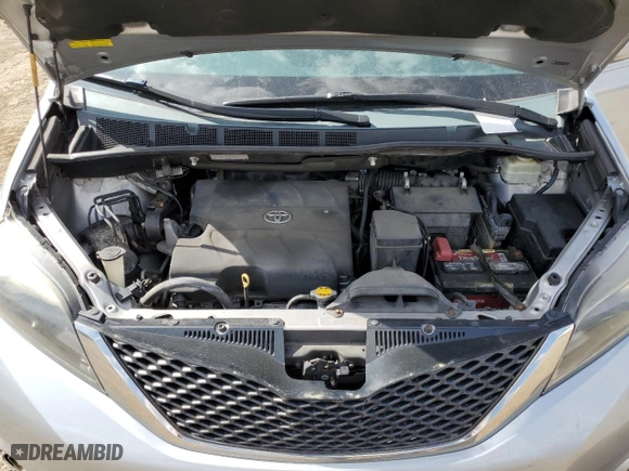 2015 Toyota Sienna SE with VIN 5TDXK3DC0FS557074, listed as a Copart auction lot 51271225 with 117,194 mi miles and Clean Title. Bid and sale history available at carsss.com. Image 13.