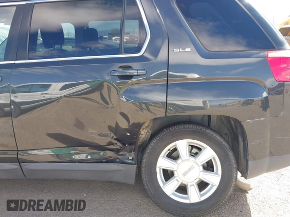2013 GMC Terrain SLE with VIN 2GKALMEK0D6285877, listed as a IAAI auction lot 41892832 with 138,829 mi miles. Bid and sale history available at carsss.com. Image 6.