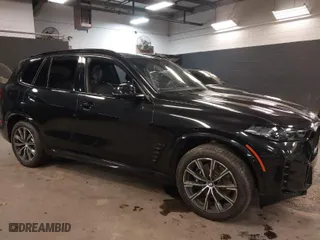 2024 BMW X5 xDrive40i with VIN 5UX23EU04R9S29747, listed as a IAAI auction lot 40980465 with 8,183 mi miles. Bid and sale history available at carsss.com. Image 1.