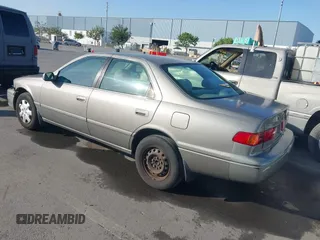 2000 Toyota Camry CE with VIN 4T1BG22K3YU004252, listed as a IAAI auction lot 42130158 with 236,104 mi miles and . Bid and sale history available at carsss.com. Image 3.