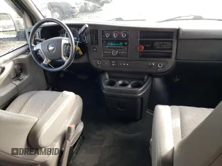 2013 Chevrolet Express Passenger LT with VIN 1GAZG1FG8D1109893, listed as a Copart auction lot 52927965 with 101,828 mi miles and Clean title. Bid and sale history available at DreamBid. Image 8.
