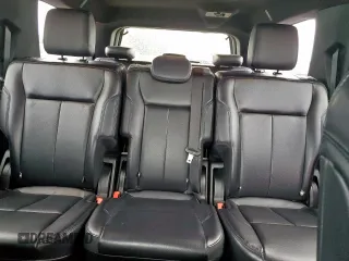 2019 Ford Expedition Max XLT with VIN 1FMJK1HT4KEA57323, listed as a Copart auction lot 60254145 with 122,667 mi miles and Salvage title. Bid and sale history available at DreamBid. Image 10.