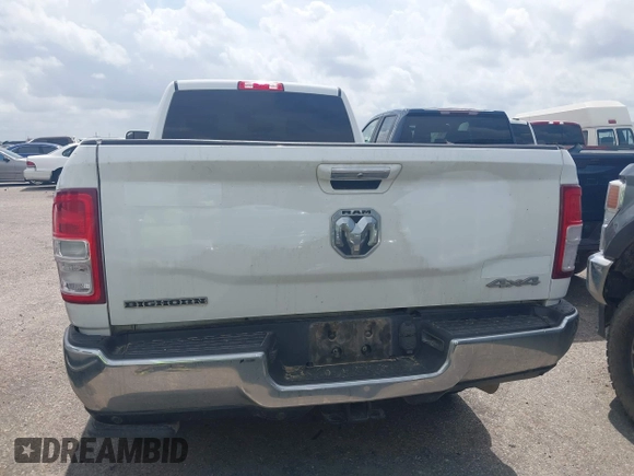 2019 Ram 2500 Big Horn with VIN 3C6UR5JJ6KG598077, listed as a IAAI auction lot 41852866 with 139,291 mi miles. Bid and sale history available at carsss.com. Image 16.