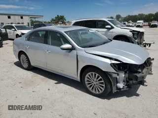2017 Volkswagen Passat SE z VIN 1VWBT7A35HC026330, wystawiony jako Copart lot #57322535 z przebiegiem 91 602 mil mil oraz Szkoda całkowita • Salvage title. Historia ofert i sprzedaży dostępna na DreamBid. Obrazek 4.