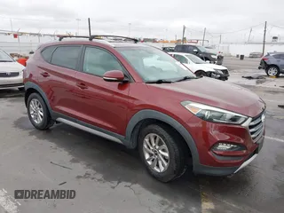 2017 Hyundai Tucson Sport z VIN KM8J33A24HU359185, wystawiony jako IAAI lot #42436917 z przebiegiem 64 437 mil mil oraz . Historia ofert i sprzedaży dostępna na DreamBid. Obrazek 1.