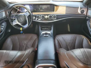 2019 Mercedes-Benz S 560 with VIN WDDUG8DB1KA477630, listed as a Copart auction lot 56252885 with 111,758 mi miles and Salvage title. Bid and sale history available at DreamBid. Image 8.
