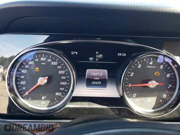 2018 Mercedes-Benz E-Class E 300 with VIN WDDZF4JB3JA306561, listed as a Copart auction lot 40059863 with 50,439 mi miles. Bid and sale history available at carsss.com. Image 9.