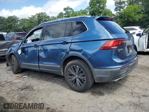 2018 Volkswagen Tiguan SEL with VIN 3VV3B7AX4JM006010, listed as a Copart auction lot 61416365 with 52,483 mi miles and Salvage title. Bid and sale history available at DreamBid. Image 2.
