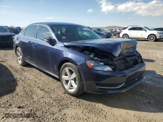 2014 Volkswagen Passat Sport with VIN 1VWBT7A32EC061872, listed as a Copart auction lot 49539465 with 130,699 mi miles and Salvage Title. Bid and sale history available at carsss.com. Image 4.