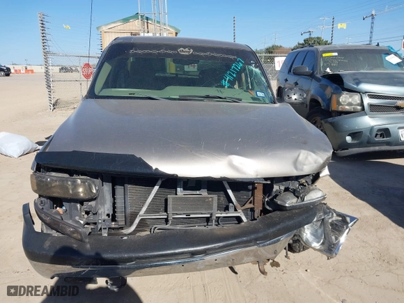 2001 Chevrolet Silverado 1500 LT with VIN 2GCEC19T111309806, listed as a IAAI auction lot 41217267 with 137,612 mi miles. Bid and sale history available at carsss.com. Image 12.