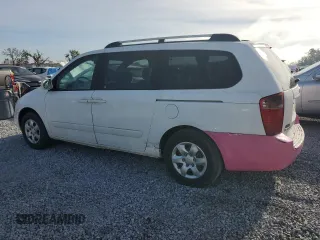 2008 Kia Sedona LX with VIN KNDMB233086257536, listed as a Copart auction lot 50345875 with 121,930 mi miles and Salvage Title. Bid and sale history available at carsss.com. Image 2.