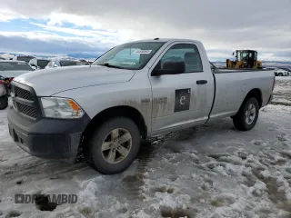 2018 Ram 1500 Tradesman z VIN 3C6JR7DT4JG271302, wystawiony jako Copart lot #44548895 z przebiegiem 141 470 mil mil oraz Szkoda całkowita • Salvage title. Historia ofert i sprzedaży dostępna na DreamBid. Obrazek 1.