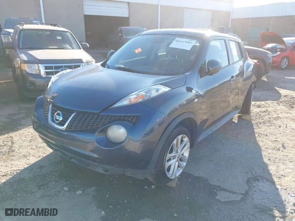 2013 Nissan Juke S with VIN JN8AF5MR8DT211478, listed as a IAAI auction lot 41647003 with 1 mi miles. Bid and sale history available at carsss.com. Image 2.
