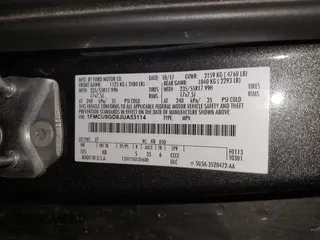 2018 Ford Escape SE with VIN 1FMCU9GD8JUA53114, listed as a IAAI auction lot 41592808 with 167,659 mi miles. Bid and sale history available at carsss.com. Image 9.
