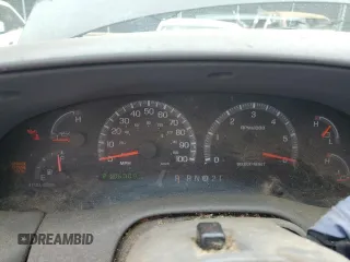 2004 Ford F-150 XL with VIN 2FTRX18W84CA68613, listed as a Copart auction lot 55626975 with 230,600 mi miles and Non repairable. Bid and sale history available at DreamBid. Image 9.