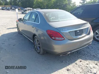 2016 Mercedes-Benz C 300 Luxury с VIN 55SWF4KB5GU115010, выставлен на аукционе IAAI как лот 42685752 с пробегом 62 483 миль миль и . История ставок и продаж доступна на DreamBid. Изображение 3.