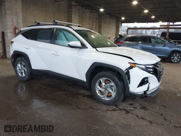 2022 Hyundai Tucson SEL with VIN 5NMJBCAE4NH038364, listed as a IAAI auction lot 41773371 with 30,211 mi miles. Bid and sale history available at carsss.com. Image 1.
