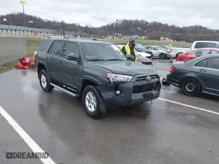 2024 Toyota 4Runner SR5 Premium with VIN JTENU5JRXR6306925, listed as a IAAI auction lot 41212768 with 2,905 mi miles. Bid and sale history available at carsss.com. Image 1.