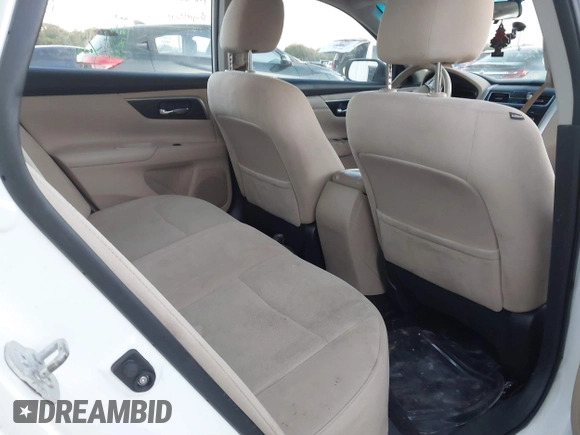 2015 Nissan Altima S with VIN 1N4AL3AP5FN398882, listed as a IAAI auction lot 41084306 with 218,977 mi miles and . Bid and sale history available at DreamBid. Image 8.