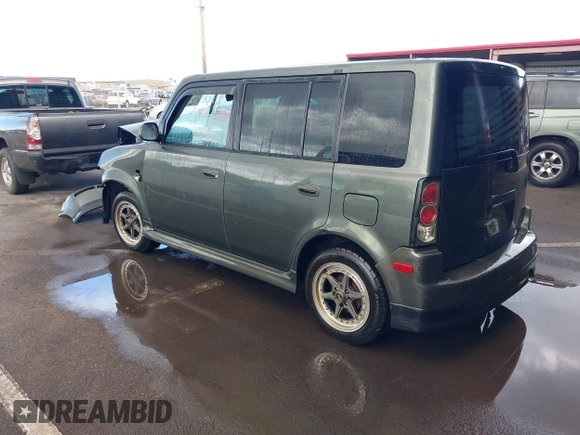 2005 Scion xB z VIN JTLKT324454003196, wystawiony jako IAAI lot #41627123 z przebiegiem 173 851 mil mil oraz . Historia ofert i sprzedaży dostępna na DreamBid. Obrazek 3.