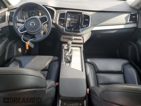 2022 Volvo XC90 Inscription with VIN YV4A22PL8N1813921, listed as a Copart auction lot 62030985 with 35,911 mi miles and Salvage title. Bid and sale history available at DreamBid. Image 8.