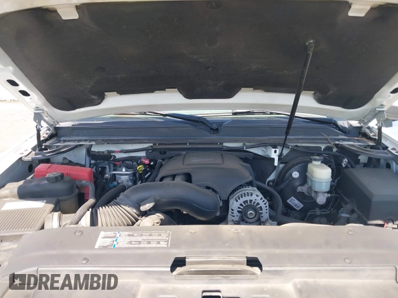 2007 Chevrolet Suburban LT with VIN 1GNFK16327J231618, listed as a IAAI auction lot 42172191 with 216,729 mi miles and . Bid and sale history available at DreamBid. Image 10.