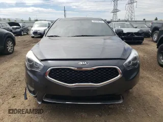 2015 Kia Cadenza Premium z VIN KNALN4D78F5193634, wystawiony jako Copart lot #58529615 z przebiegiem 104 657 mil mil oraz Czysty tytuł • Clean title. Historia ofert i sprzedaży dostępna na DreamBid. Obrazek 5.