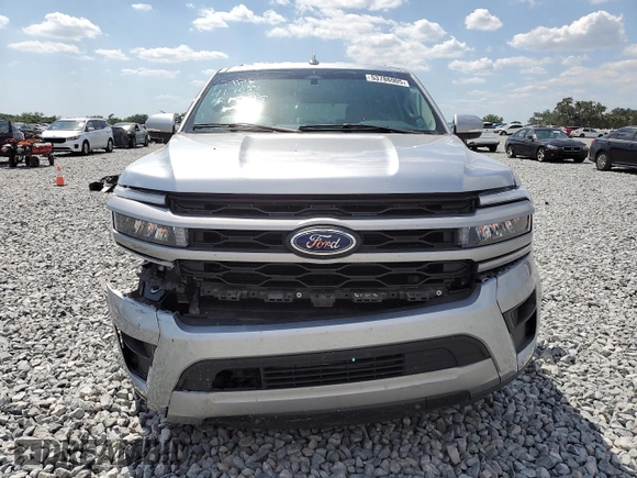 2022 Ford Expedition XLT с VIN 1FMJU1HT2NEA02481, выставлен на аукционе Copart как лот 53786905 с пробегом 46 987 миль миль и Списание • Salvage title. История ставок и продаж доступна на DreamBid. Изображение 5.