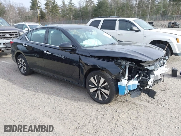2019 Nissan Altima SL with VIN 1N4BL4EW2KC208389, listed as a IAAI auction lot 41263246 with 51,329 mi miles and . Bid and sale history available at carsss.com. Image 1.