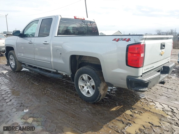2018 Chevrolet Silverado 1500 LT with VIN 1GCVKREH1JZ337664, listed as a IAAI auction lot 41725288 with 149,266 mi miles. Bid and sale history available at carsss.com. Image 3.