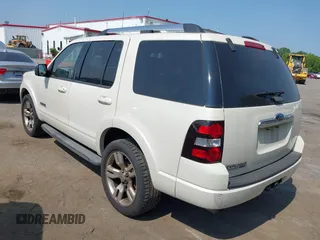 2008 Ford Explorer Limited with VIN 1FMEU65E78UB24266, listed as a IAAI auction lot 42425609 with 165,073 mi miles and . Bid and sale history available at DreamBid. Image 3.