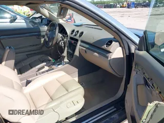 2003 Audi A4 1.8T z VIN WAUAC48H03K021806, wystawiony jako IAAI lot #42446712 z przebiegiem 137 198 mil mil oraz . Historia ofert i sprzedaży dostępna na DreamBid. Obrazek 5.