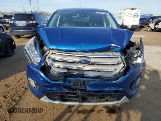 2019 Ford Escape SE z VIN 1FMCU9GDXKUB24265, wystawiony jako Copart lot #54052855 z przebiegiem 60 479 mil mil oraz Czysty tytuł • Clean title. Historia ofert i sprzedaży dostępna na DreamBid. Obrazek 5.