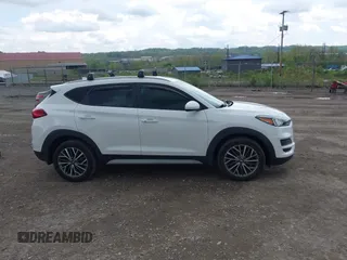2020 Hyundai Tucson SEL z VIN KM8J3CAL4LU203021, wystawiony jako IAAI lot #42167082 z przebiegiem 49 826 mil mil oraz . Historia ofert i sprzedaży dostępna na DreamBid. Obrazek 13.
