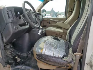 2010 Chevrolet Express Cargo with VIN 1GCUGADX1A1172060, listed as a Copart auction lot 58779905 with 456,288 mi miles and Salvage title. Bid and sale history available at DreamBid. Image 7.