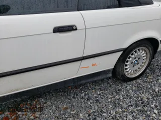 1994 BMW 3 Series 325iC with VIN WBABJ6326RJD36071, listed as a Copart auction lot 86887074 with 104,508 mi miles and Non Repairable. Bid and sale history available at carsss.com. Image 12.